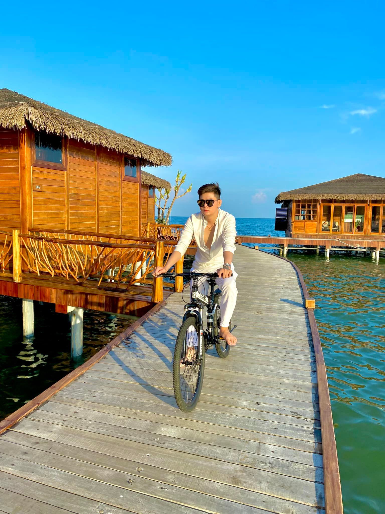 Thế Kỷ Mới Travel