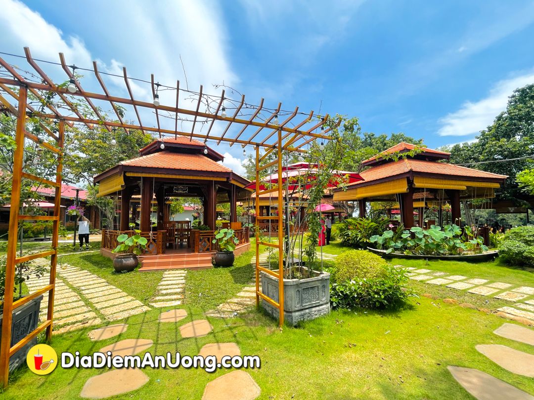 Trải nghiệm hải sản tươi sống, ngay tại hầm rượu lớn nhất Bà Rịa - ảnh 3 trai nghiem hai san tuoi song, ngay tai ham ruou lon nhat ba ria - anh 3