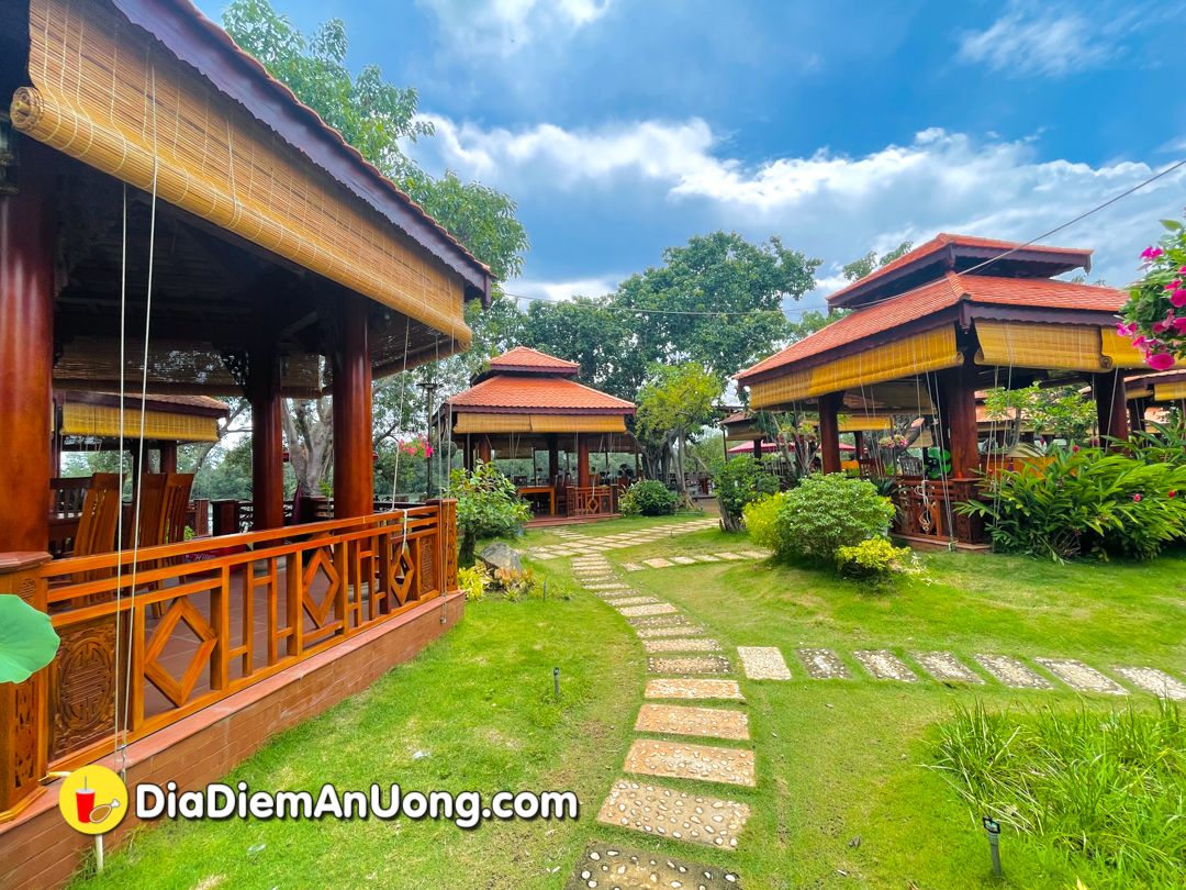 Trải nghiệm hải sản tươi sống, ngay tại hầm rượu lớn nhất Bà Rịa - ảnh 7 trai nghiem hai san tuoi song, ngay tai ham ruou lon nhat ba ria - anh 7