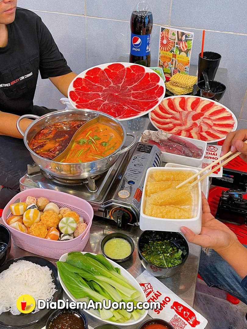 Ghé Thái Sumo ăn lẩu thái chua cay tê tái - thử ngay cách mix match món độc lạ - ảnh 1 ghe thai sumo an lau thai chua cay te tai - thu ngay cach mix match mon doc la - anh 1