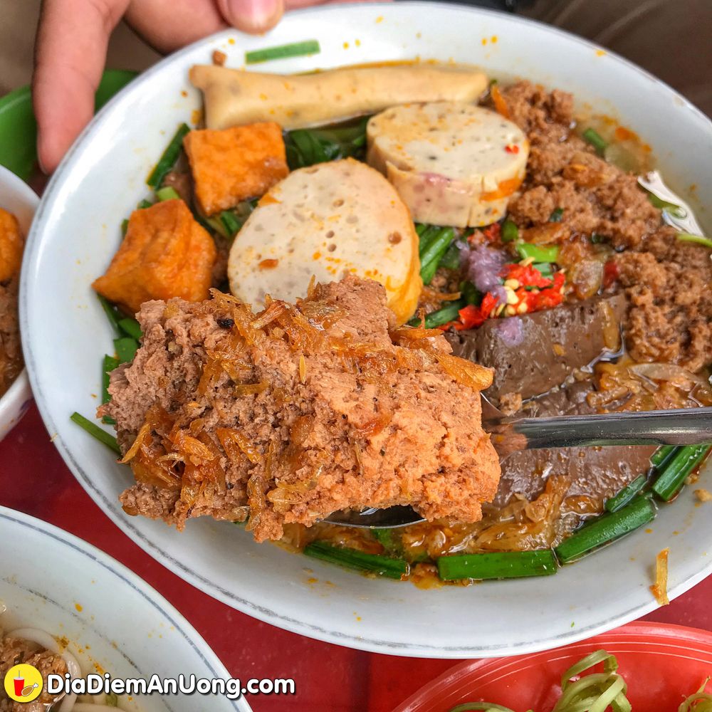 Dù ở xa vẫn ghé ăn tô Bún Riêu Cua Đồng Nguyên Chất chỉ 25k đông nghịt ...