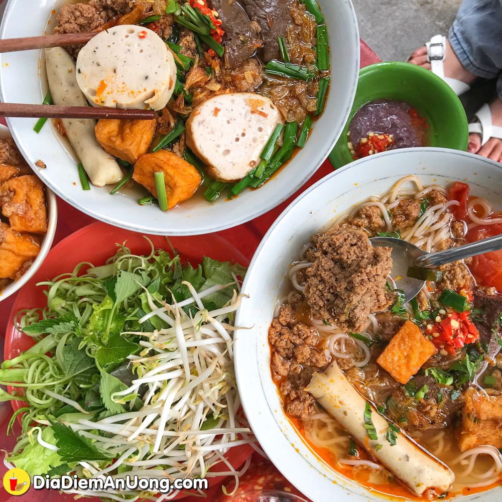 Dù ở xa vẫn ghé ăn tô Bún Riêu Cua Đồng Nguyên Chất chỉ 25k đông nghịt ...