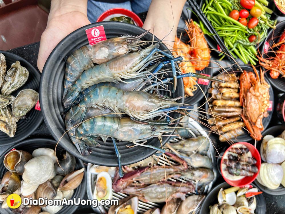 Buffet hải sản Đại Dương có thực đơn đa dạng như thế nào?
