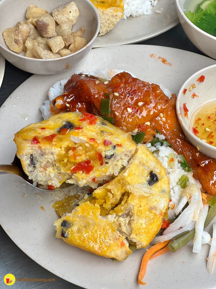 dia com tam suon bi cha cuc nhieu ma con re nhu cho cua ong chu style "cao boi"  - anh 30