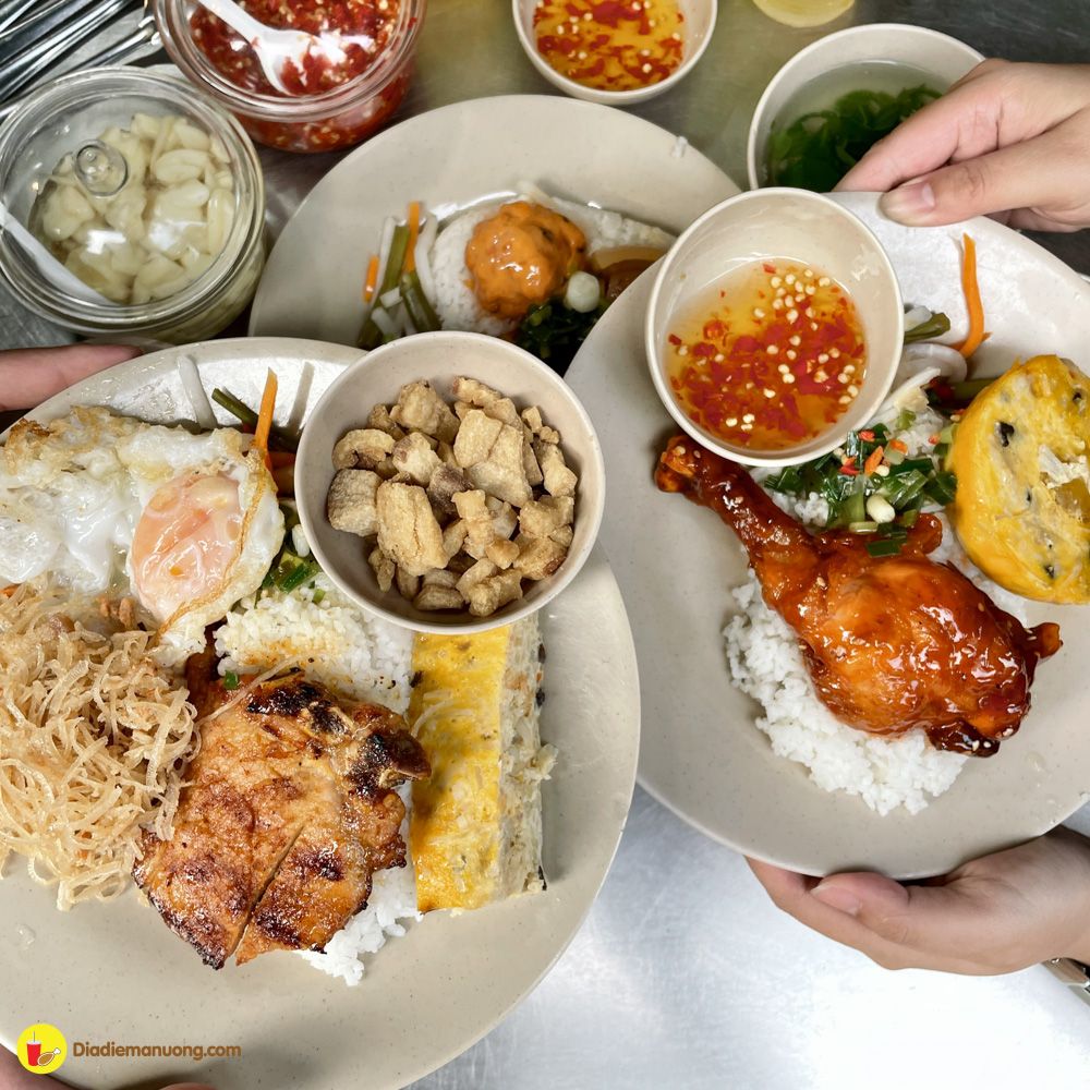 dia com tam suon bi cha cuc nhieu ma con re nhu cho cua ong chu style "cao boi"  - anh 24