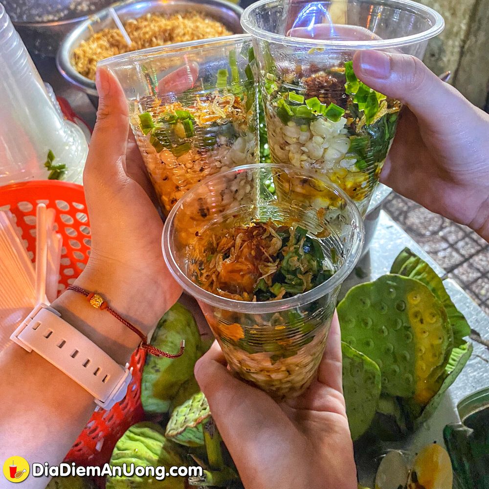 Hiện tượng Youtube - BẮP NƯỚNG TÂY THY bán bắp kiếm tiền làm từ thiện - ảnh 9 hien tuong youtube - bap nuong tay thy ban bap kiem tien lam tu thien - anh 9