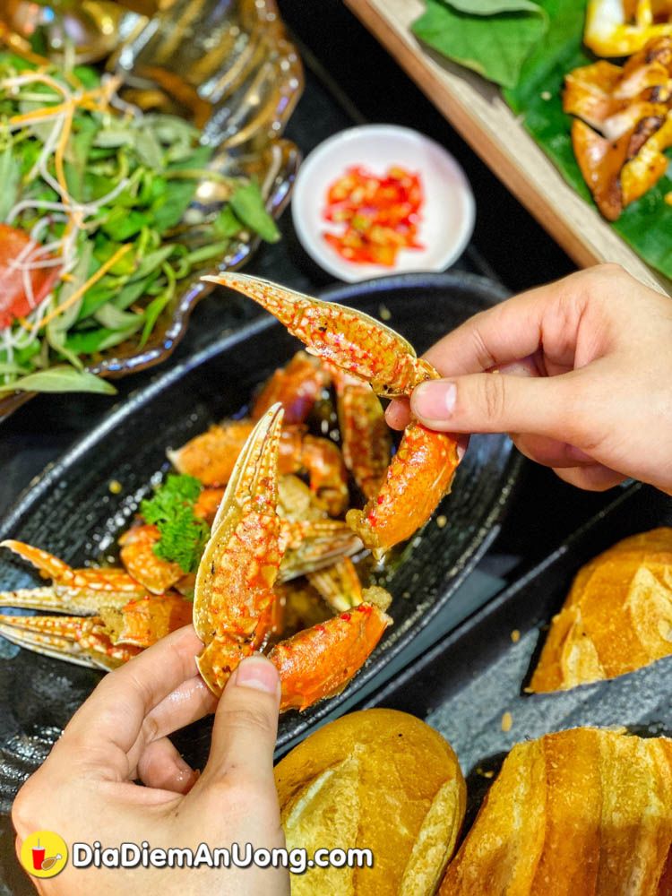 quay vui het nac voi ra khoi seafood & beer moi toanh khu phan xich long - anh 20