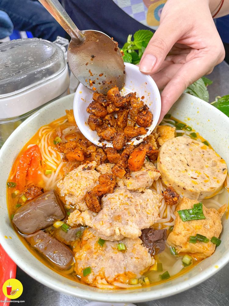 doc dao - bun rieu da heo cuon an cung sa te top mo thom ngon o binh thanh - anh 12