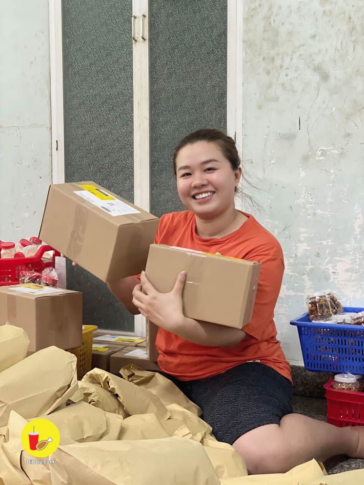 Lủng túi vì Hàng Bánh Tráng Phơi Sương Muối Nhuyễn - tháng tốn hơn chục củ chỉ để order ăn cho sướng miệng - ảnh 3 lung tui vi hang banh trang phoi suong muoi nhuyen - thang ton hon chuc cu chi de order an cho suong mieng - anh 3