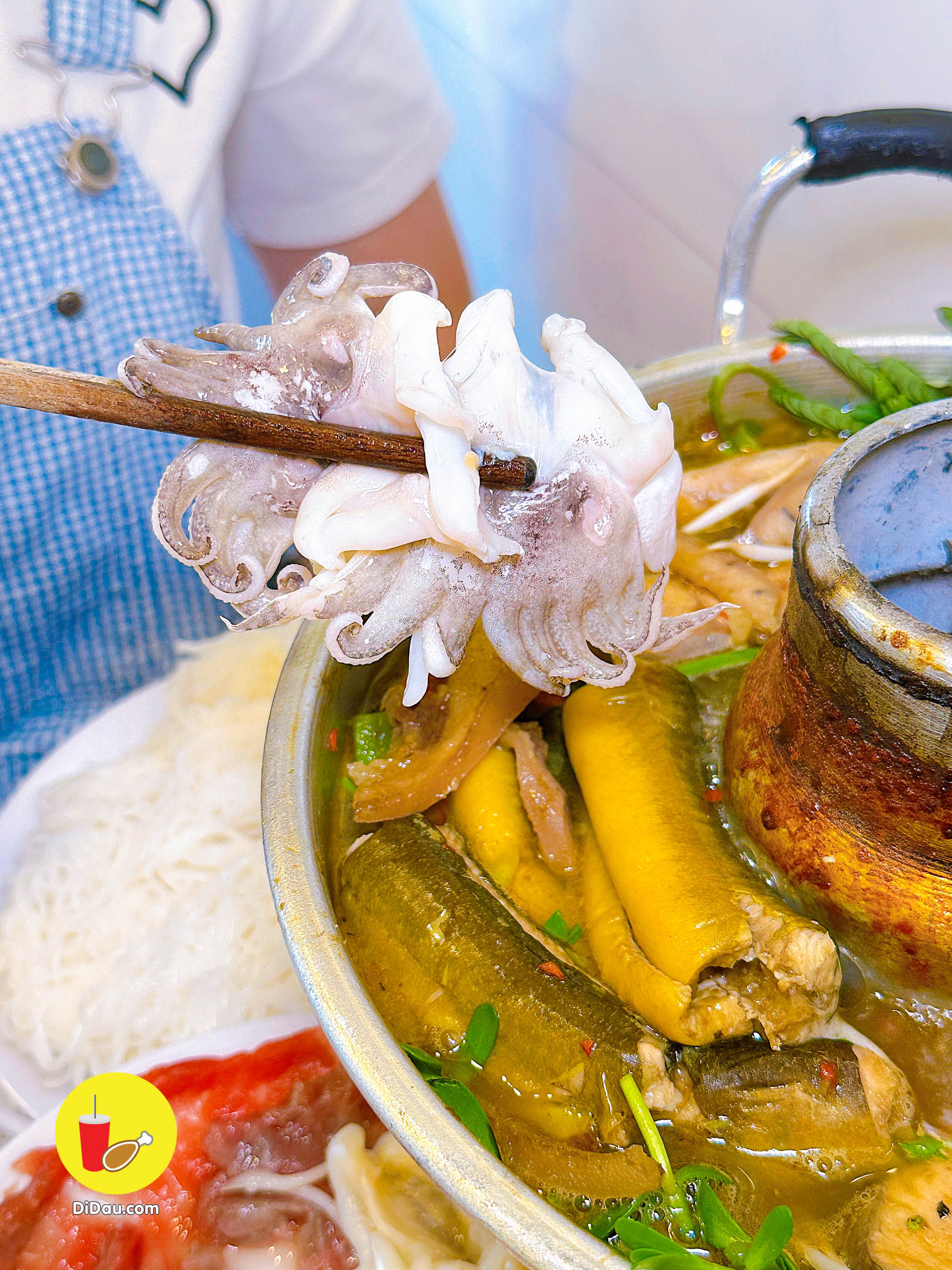 da ngon nay lai ngoi thoai mai lau mam ut nhan dien bien phu doi ve binh thanh voi khong gian rong rai, thoang mat - anh 15