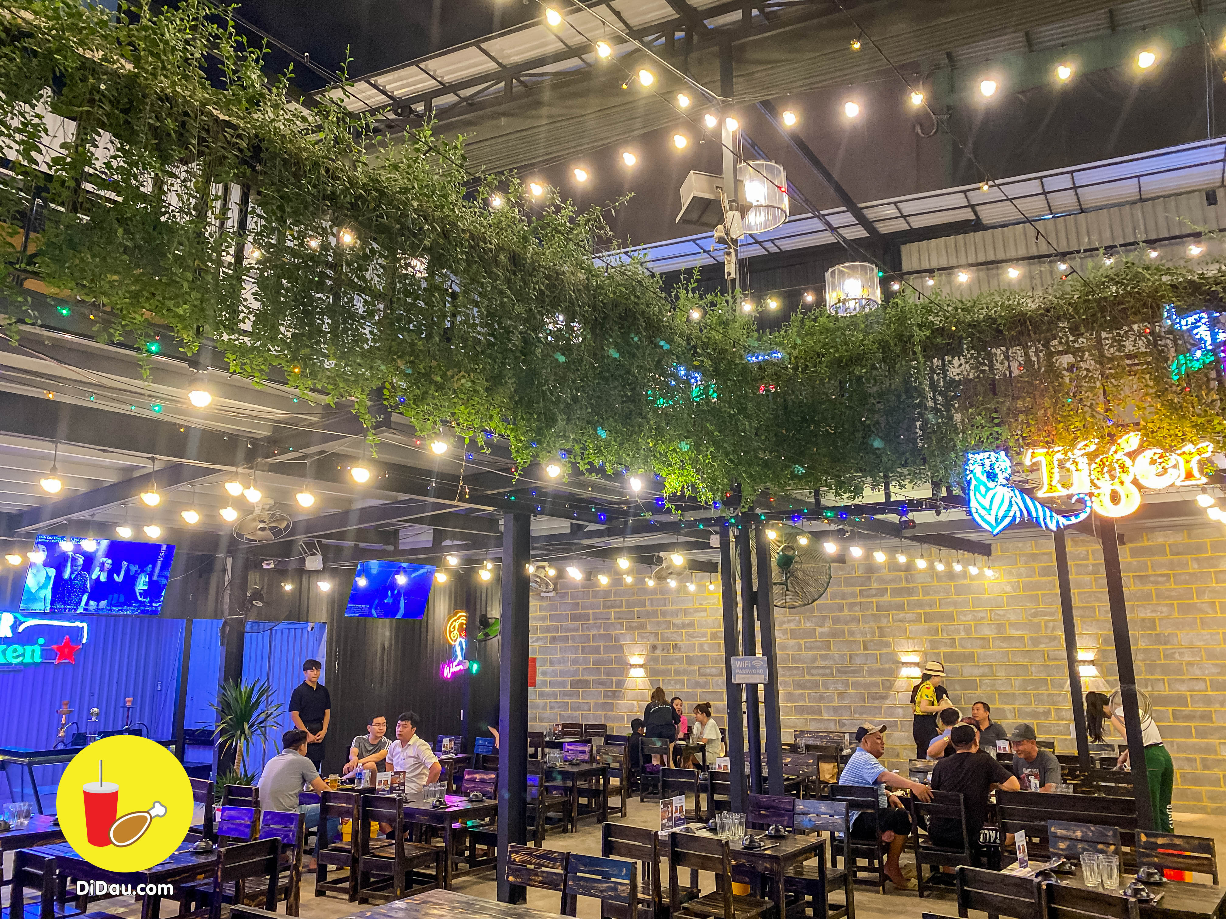 Say xuyên màn đêm với MÚP FOOD & BEER, thiên đường vui chơi tới sáng dành cho hội cú đêm - ảnh 23 say xuyen man dem voi mup food & beer, thien duong vui choi toi sang danh cho hoi cu dem - anh 23