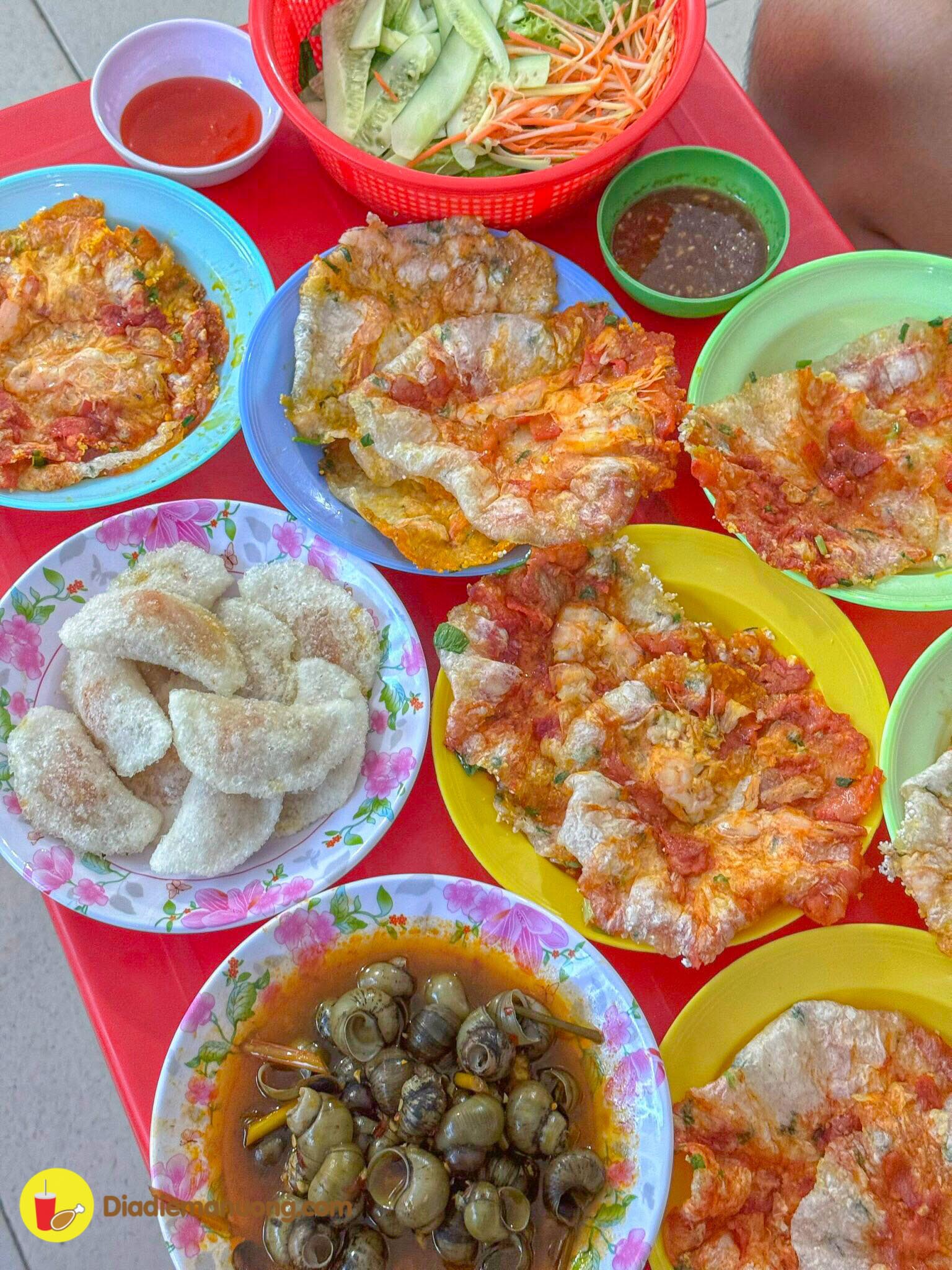 chuan vi goc banh ep hue tom thit an cuc cuon - anh 11