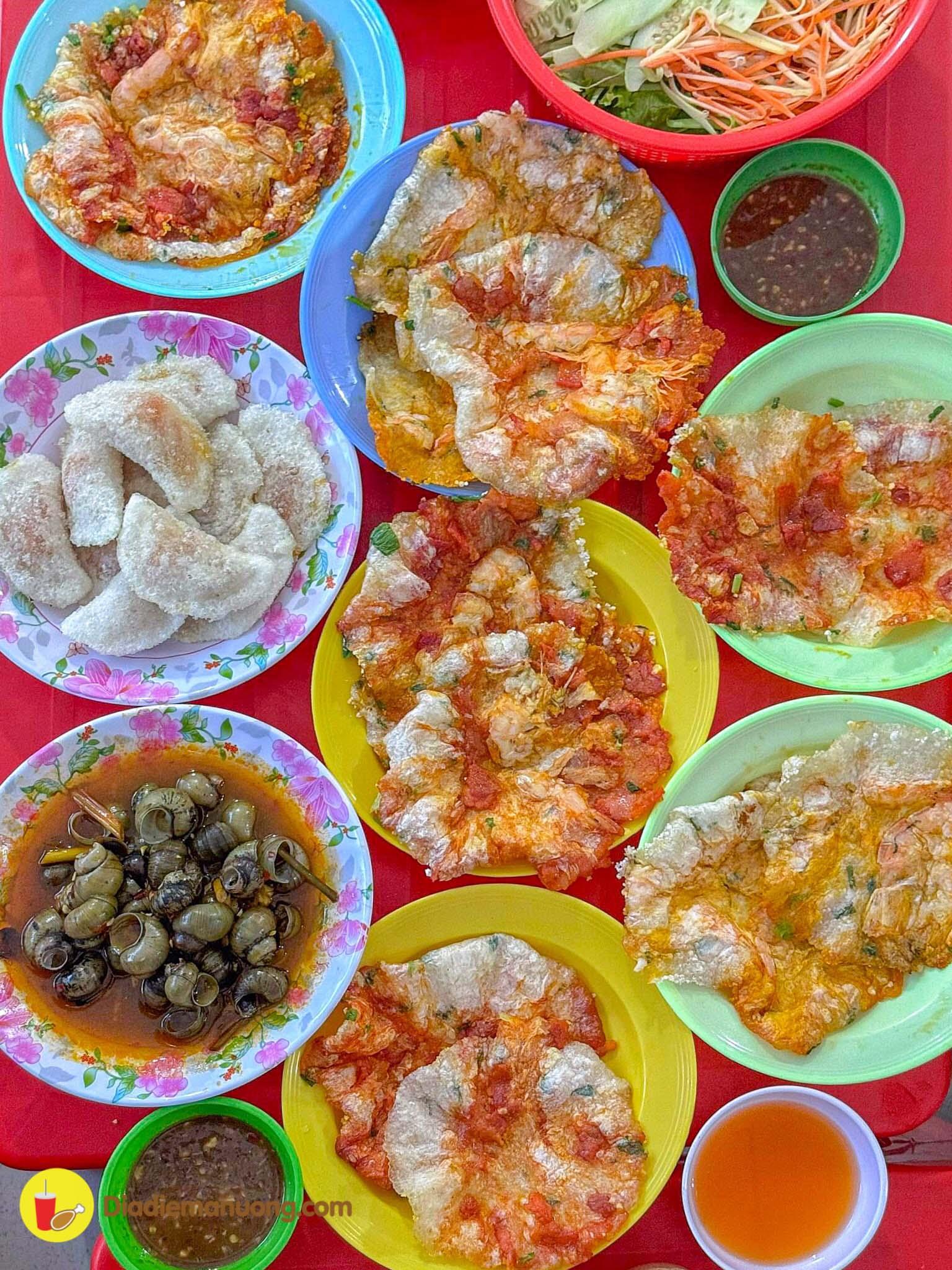 chuan vi goc banh ep hue tom thit an cuc cuon - anh 10