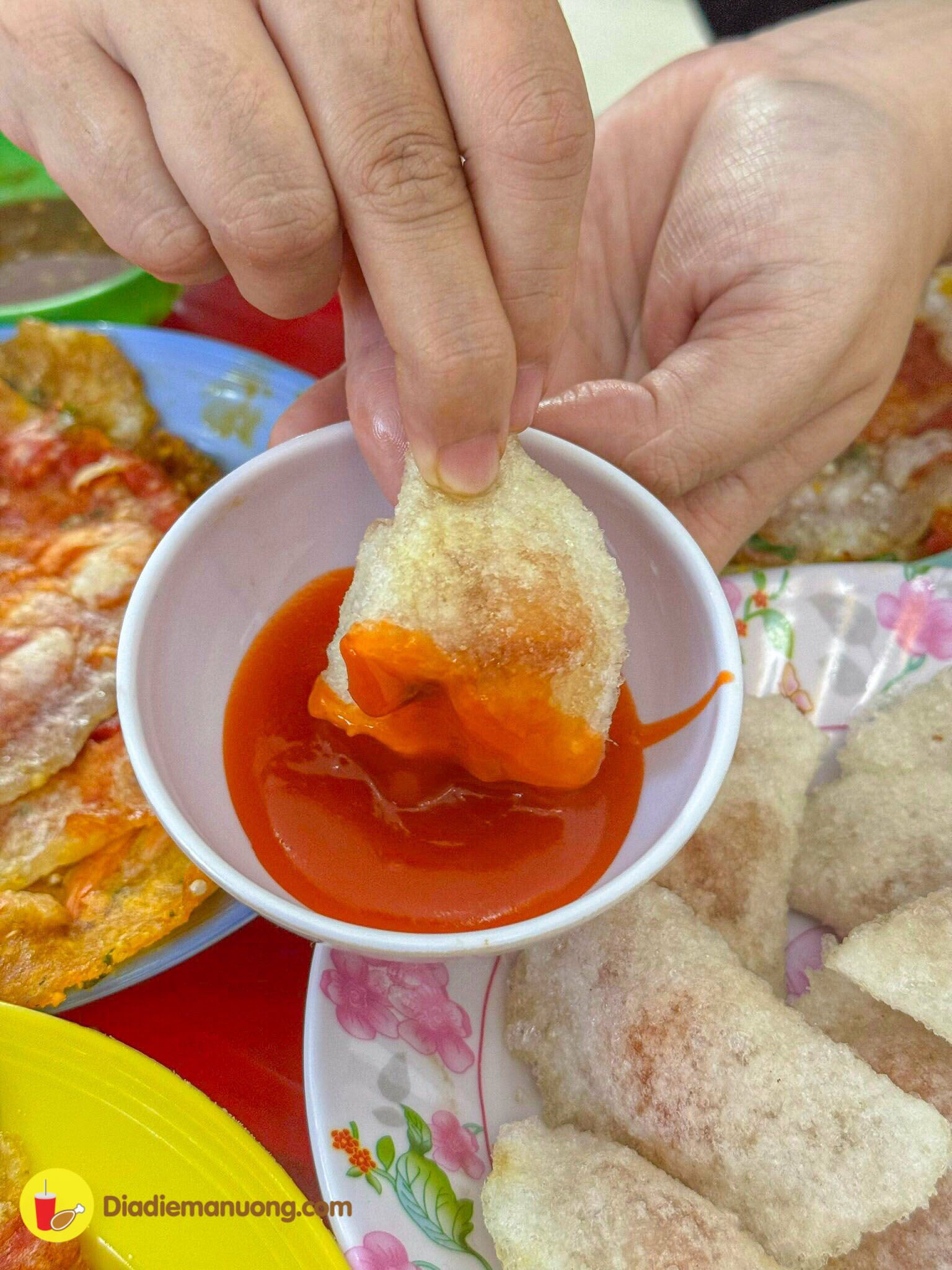 chuan vi goc banh ep hue tom thit an cuc cuon - anh 19