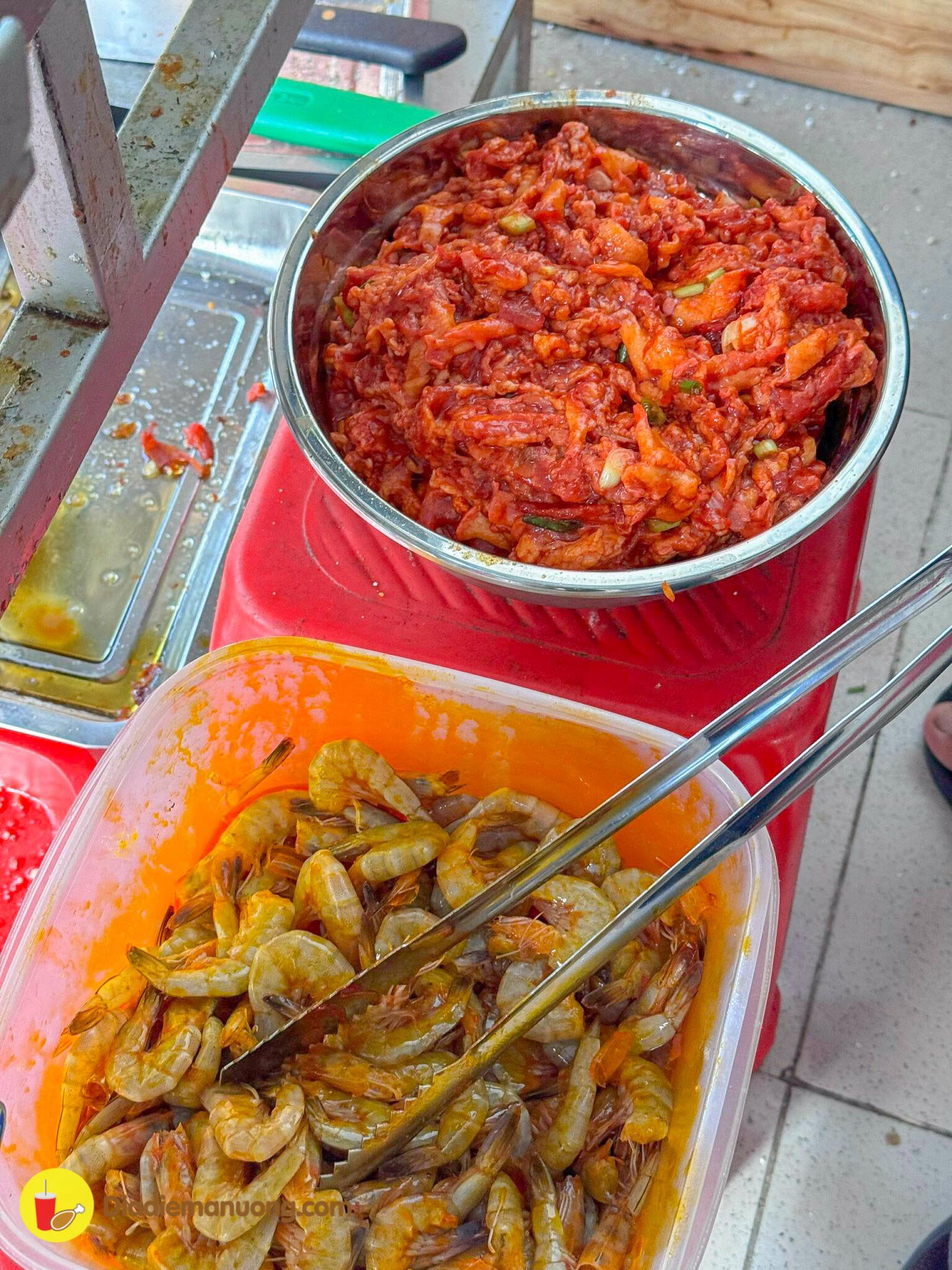 chuan vi goc banh ep hue tom thit an cuc cuon - anh 4