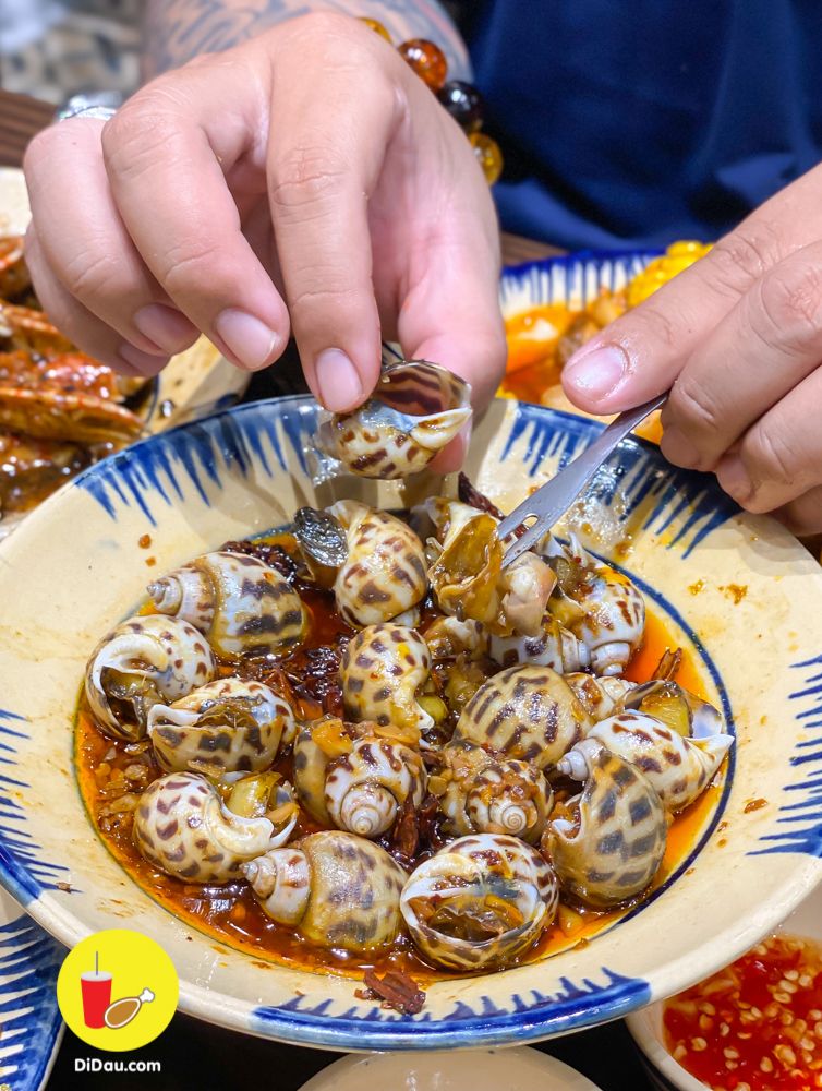 gioi foodbiz quan 1 hao huc trai nghiem tiem mo me oc cua hot streamer xemesis vua moi mo, oc ngon oc la ma gia chi tu 69k - anh 17