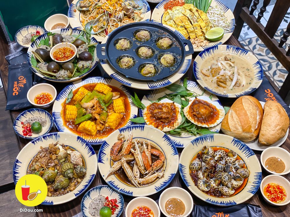 gioi foodbiz quan 1 hao huc trai nghiem tiem mo me oc cua hot streamer xemesis vua moi mo, oc ngon oc la ma gia chi tu 69k - anh 1