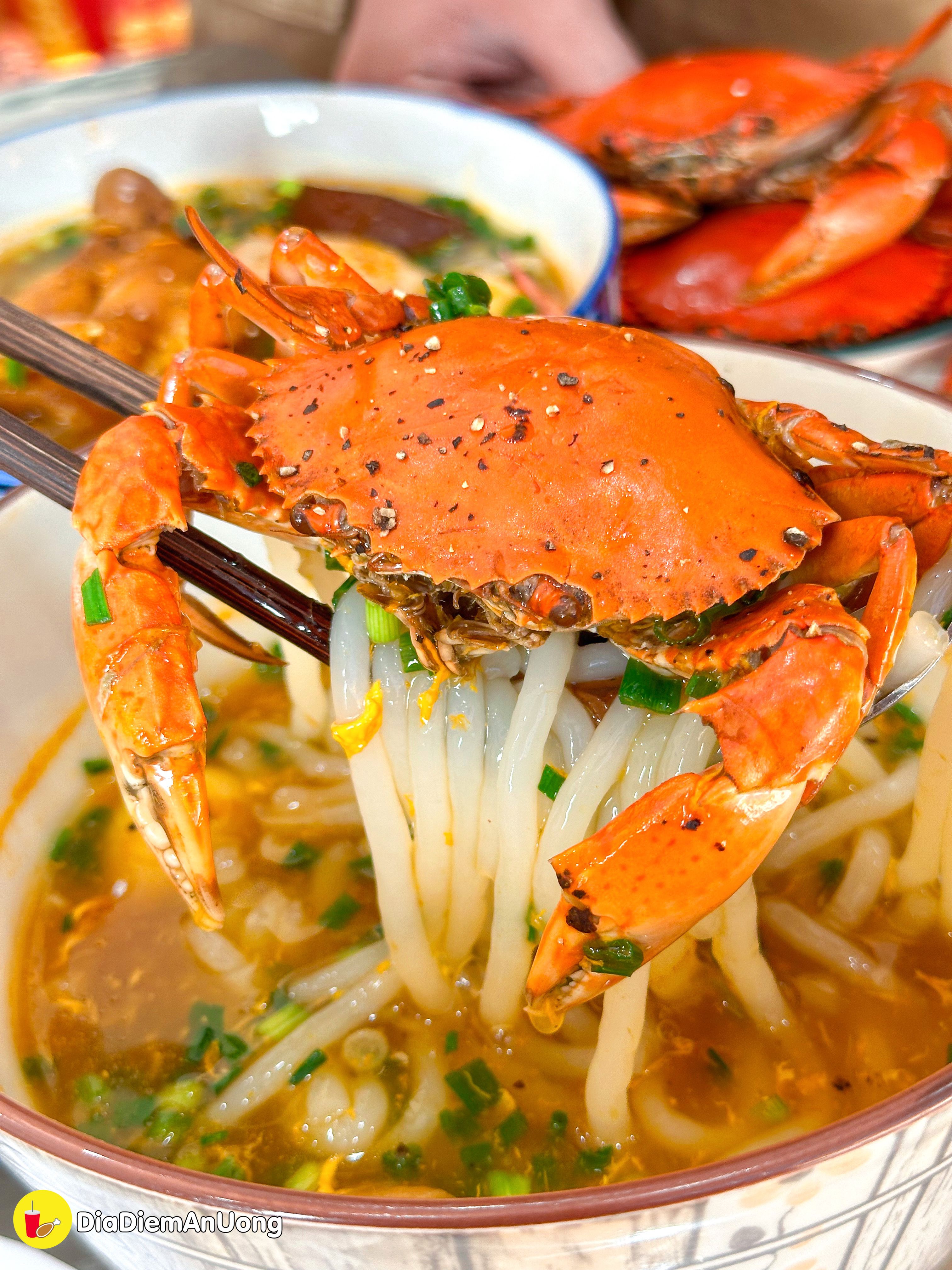 qua re banh canh cua nguyen con 35k/to chac thit, an e he khong lo xep vi o quan 6 - anh 19