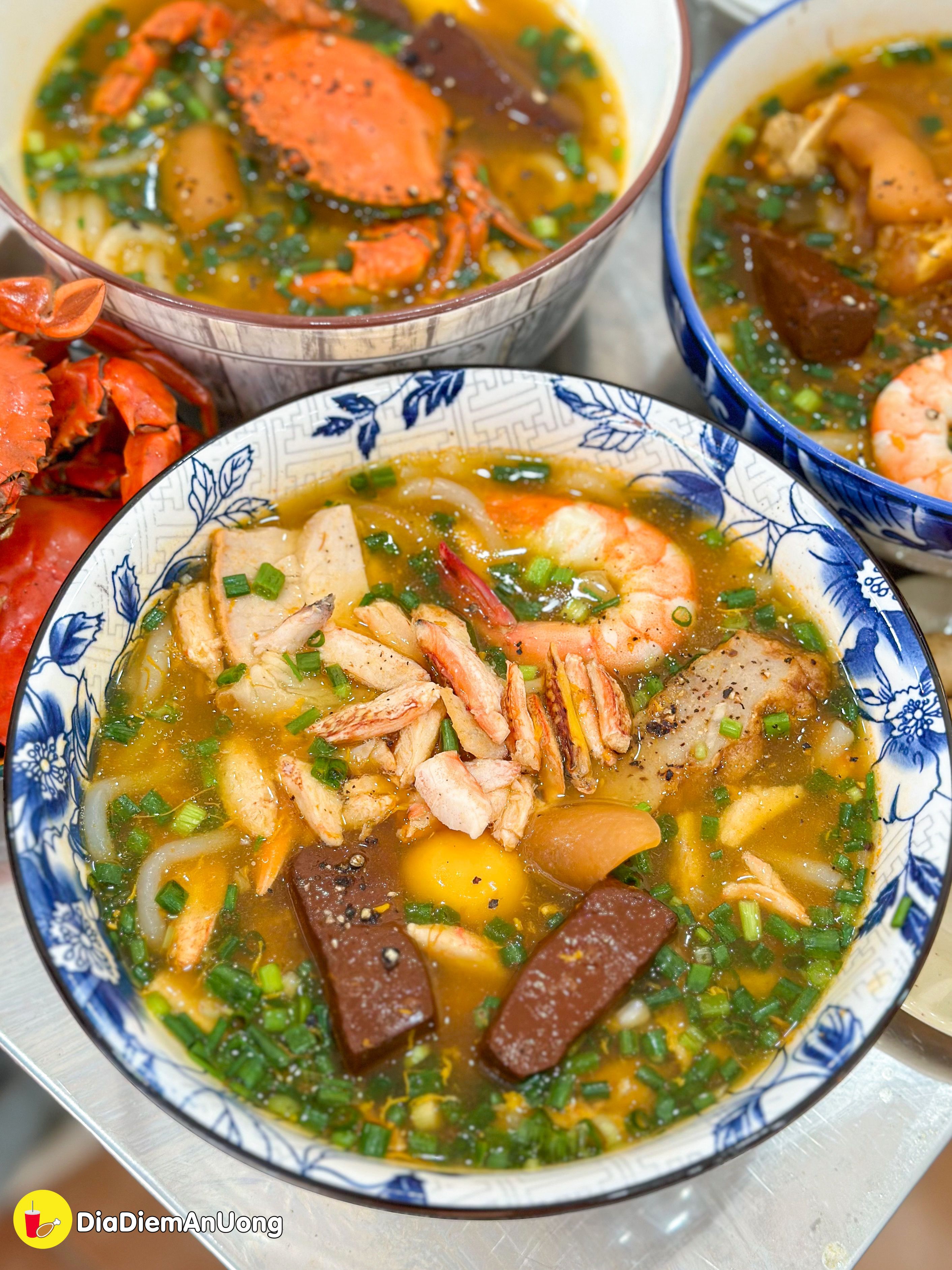 qua re banh canh cua nguyen con 35k/to chac thit, an e he khong lo xep vi o quan 6 - anh 11