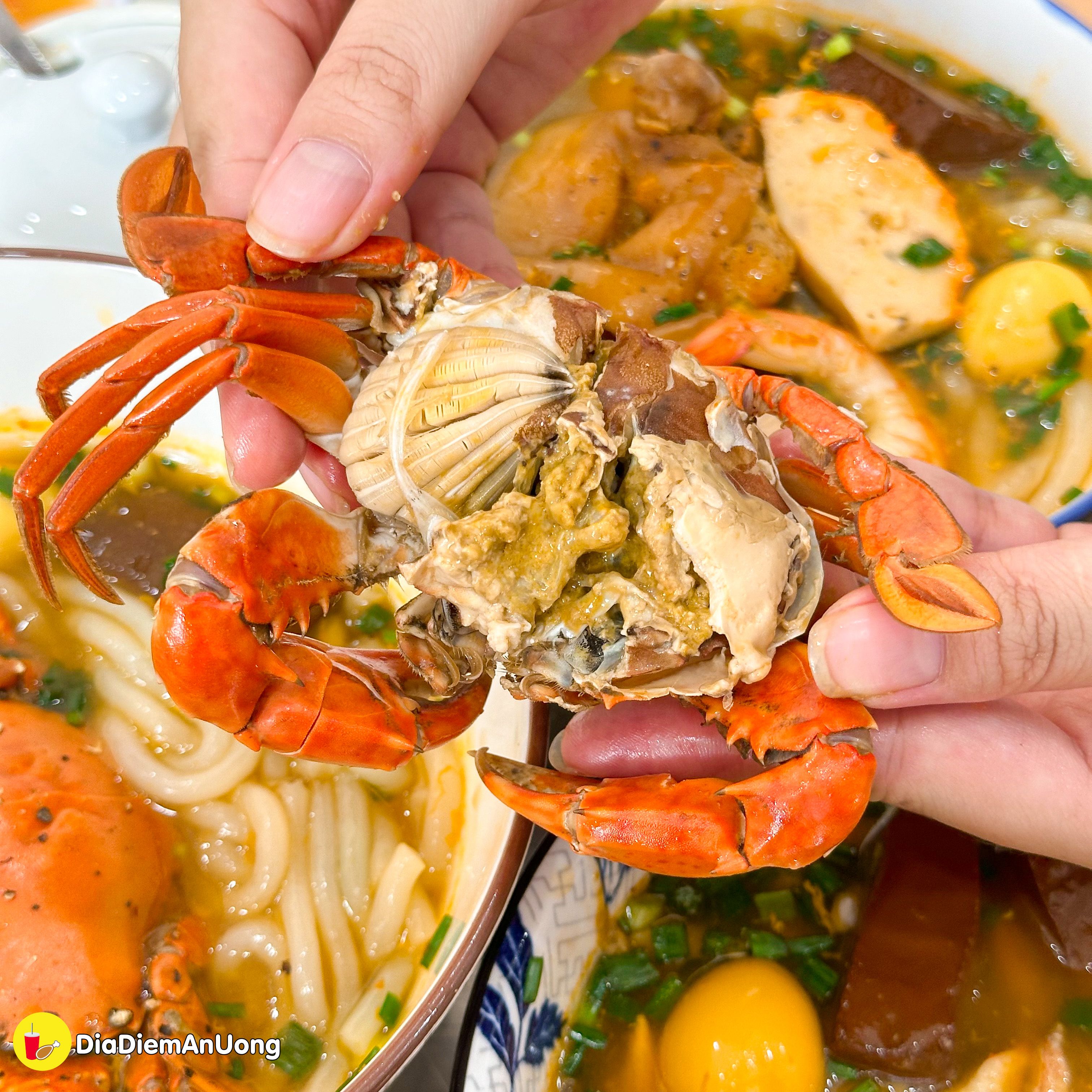 qua re banh canh cua nguyen con 35k/to chac thit, an e he khong lo xep vi o quan 6 - anh 17