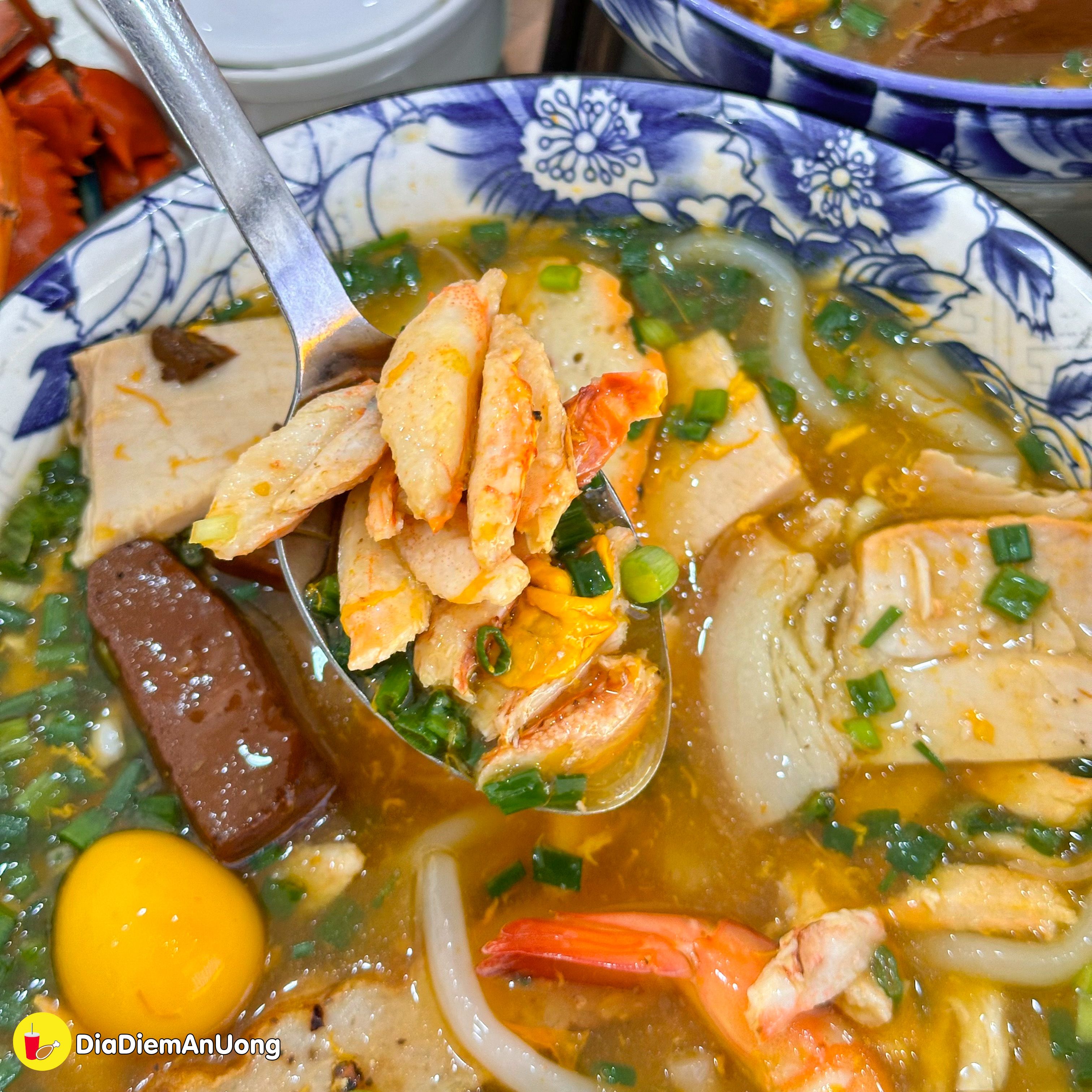 qua re banh canh cua nguyen con 35k/to chac thit, an e he khong lo xep vi o quan 6 - anh 13
