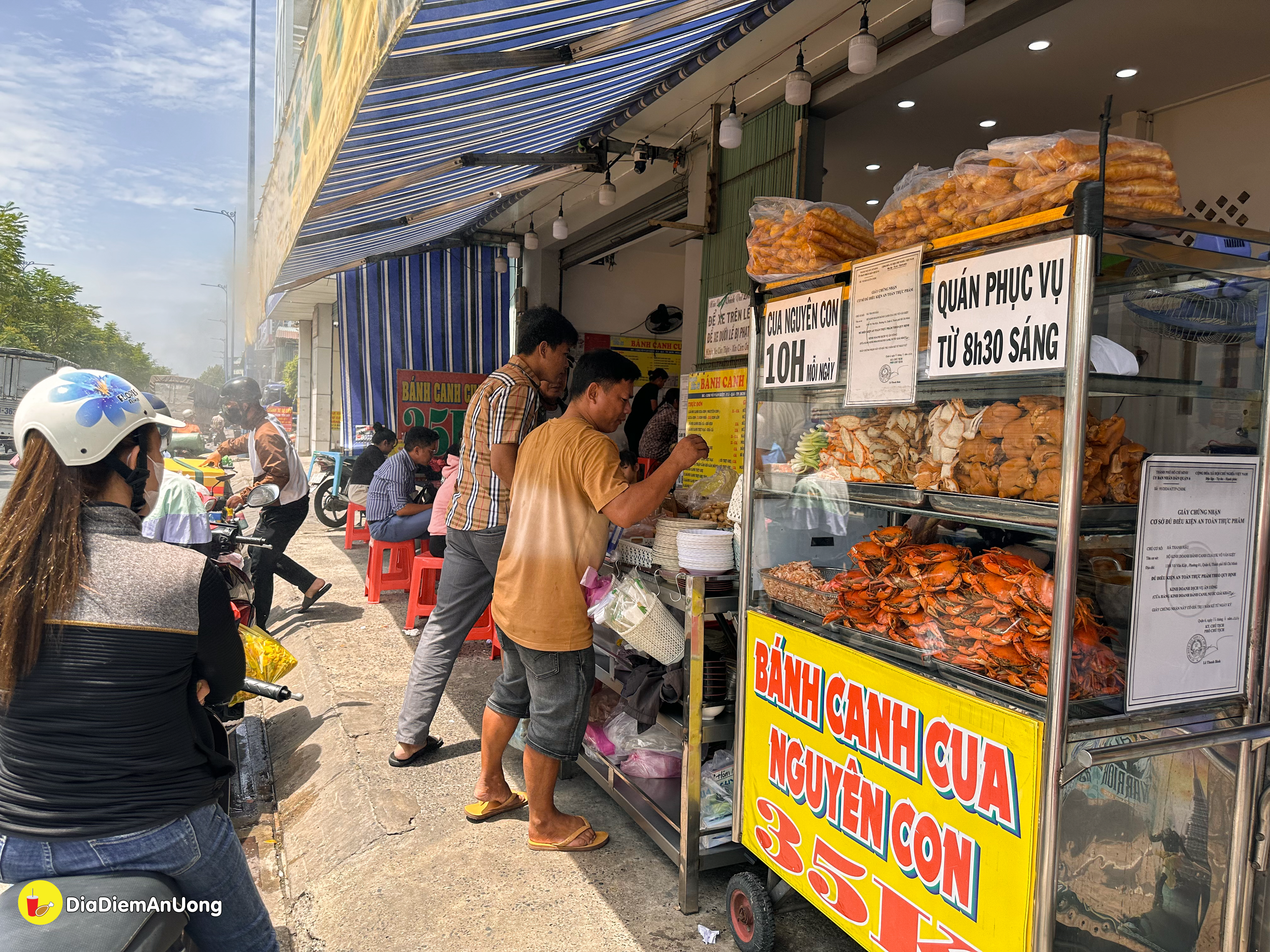 qua re banh canh cua nguyen con 35k/to chac thit, an e he khong lo xep vi o quan 6 - anh 22