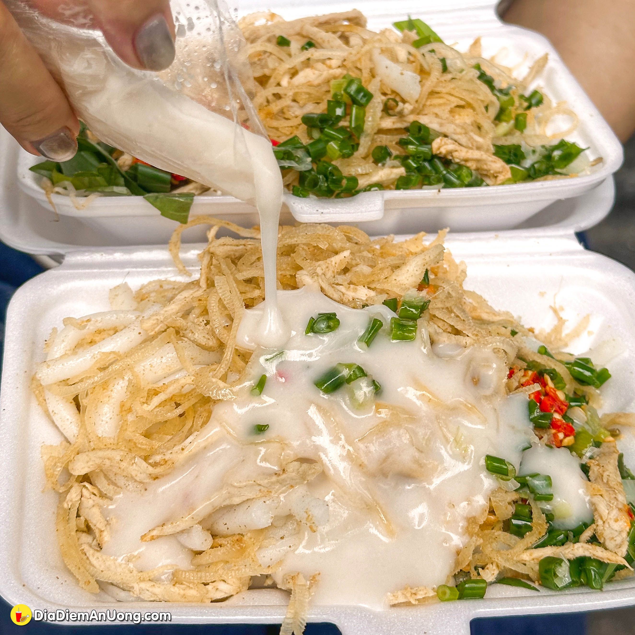 Chủ quán Bánh Tằm Nước Cốt Dừa chia sẻ cách làm SỢI BÁNH TẦM SE TAY gần như thất truyền - ảnh 14 chu quan banh tam nuoc cot dua chia se cach lam soi banh tam se tay gan nhu that truyen - anh 14