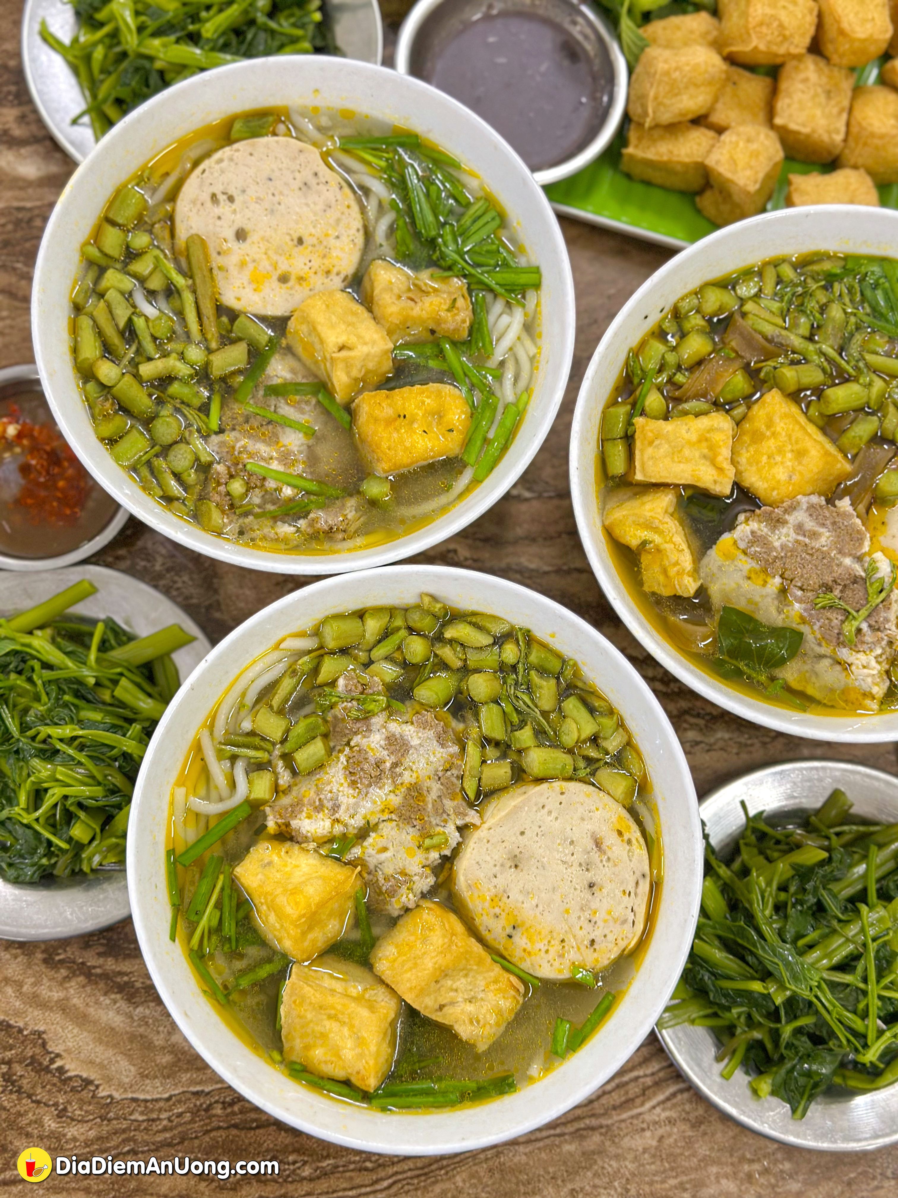 Tiệm Canh Bún 