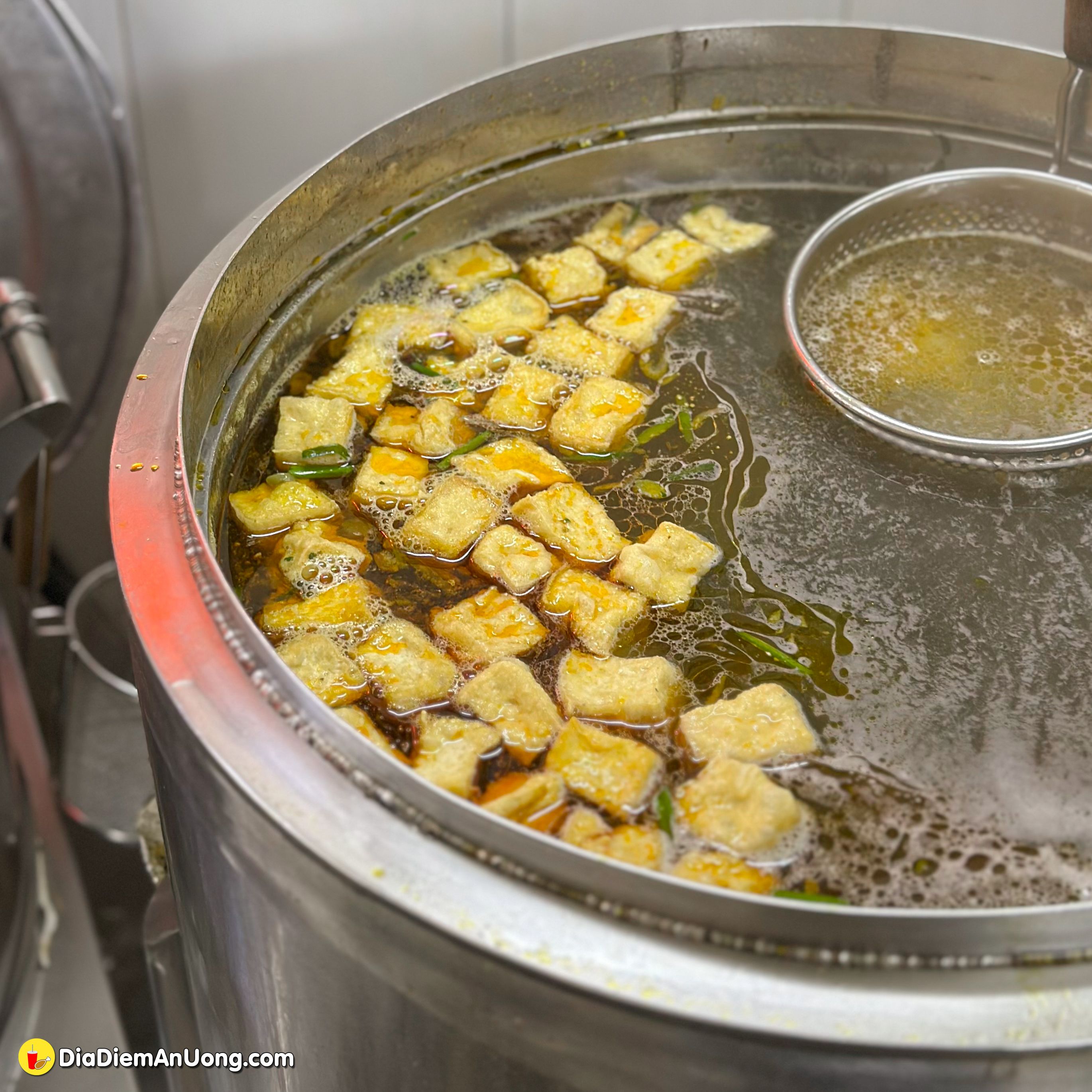 Tiệm Canh Bún 