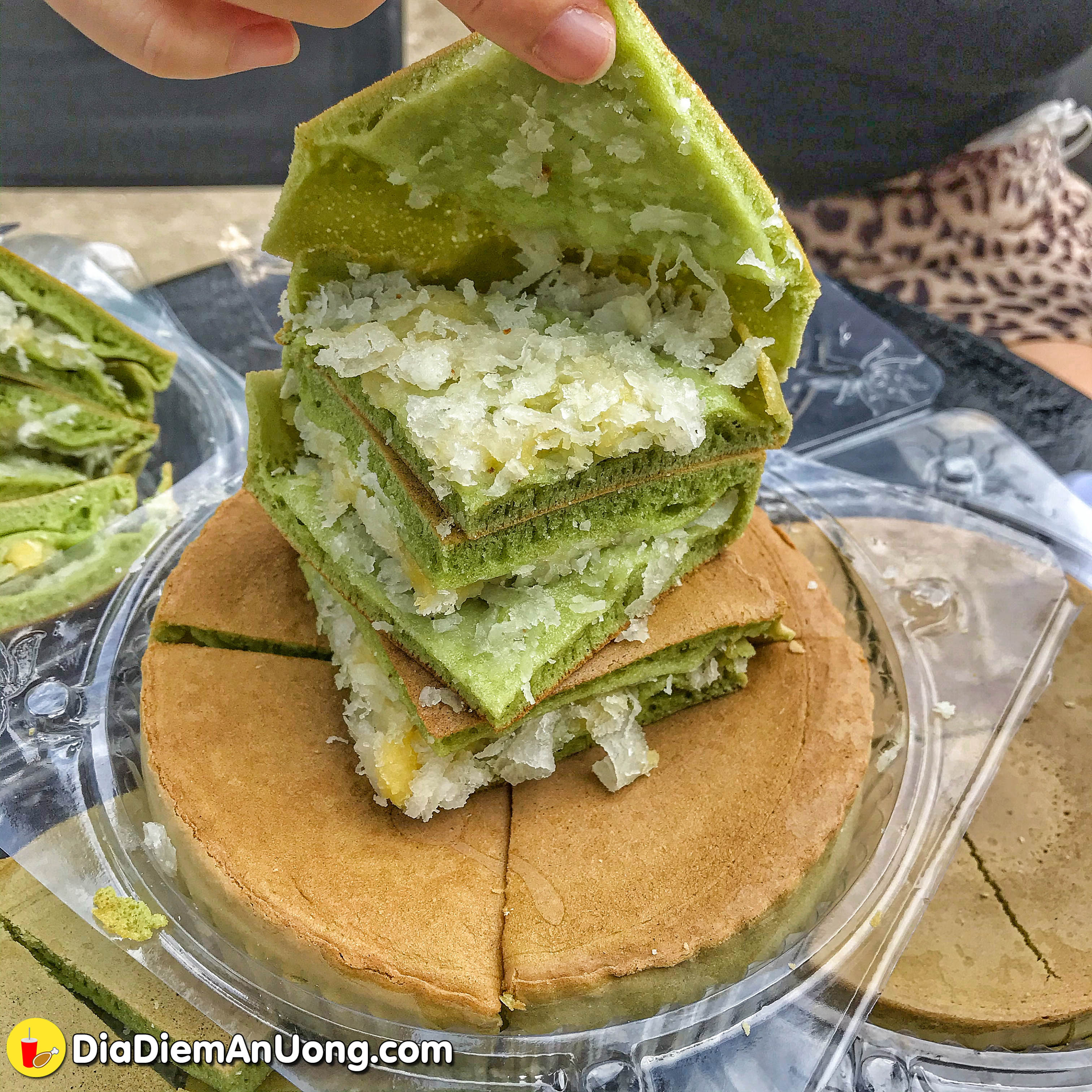 banh dua nuong ca de "mau xanh" tuoi tho sieu xinh o quan 6 - anh 2